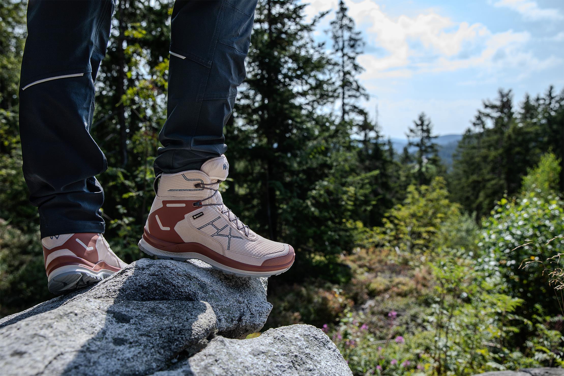 HAIX Freizeitschuh HAIX BLACK EAGLE Adventure 3.0 GTX mid/copper-beige, Größe UK 9.5 / EU 44