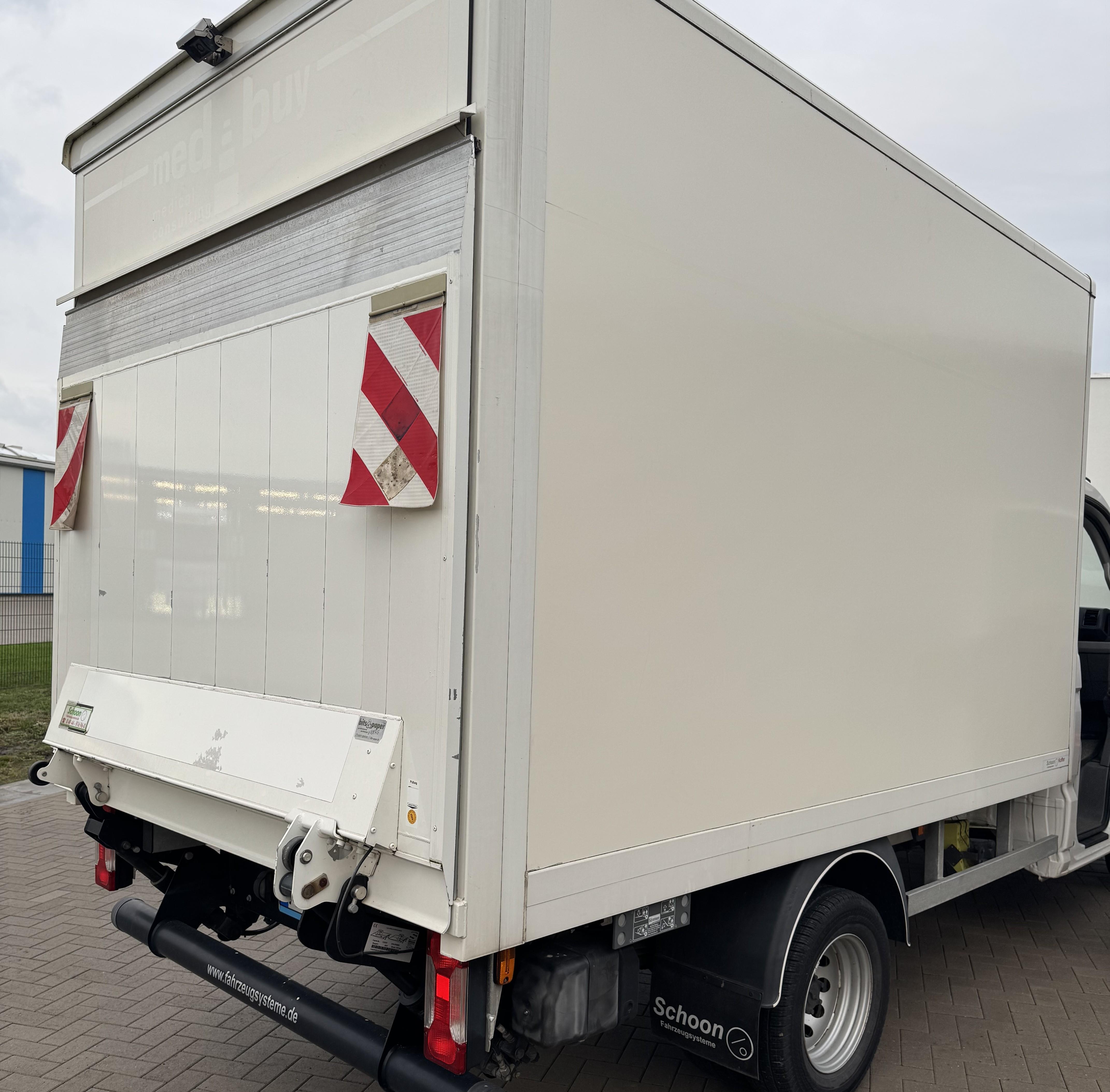 Gebrauchtfahrzeug Volkswagen Crafter 50, weiß, EZ: 10.05.2021