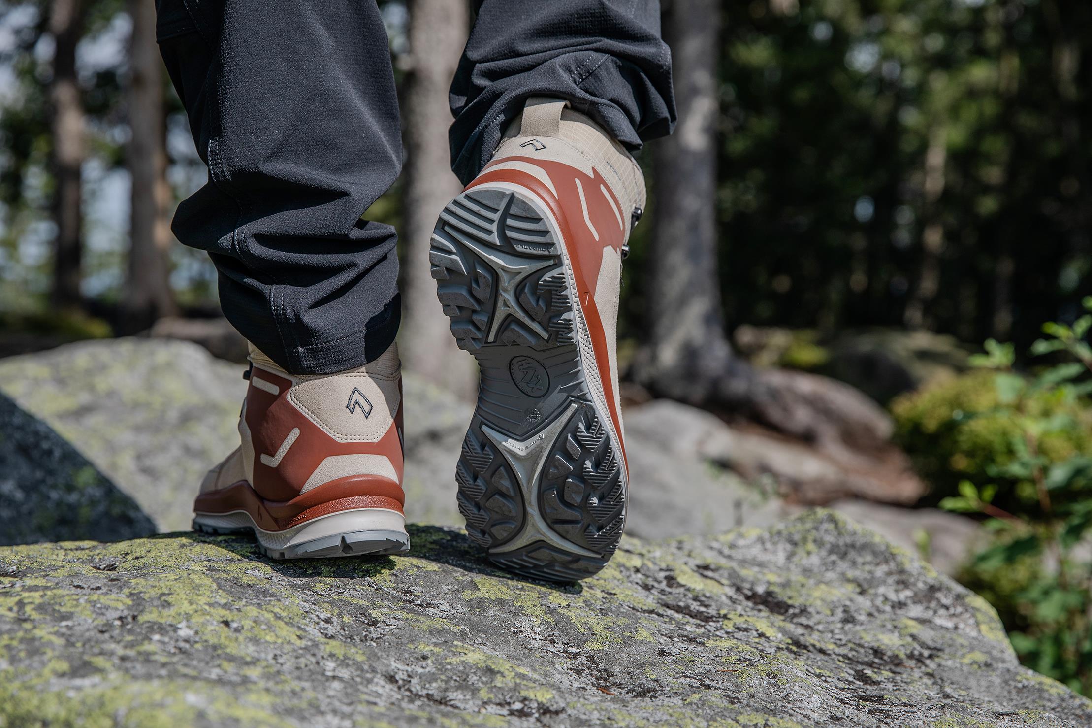 HAIX Freizeitschuh HAIX BLACK EAGLE Adventure 3.0 GTX mid/copper-beige, Größe UK 9.5 / EU 44