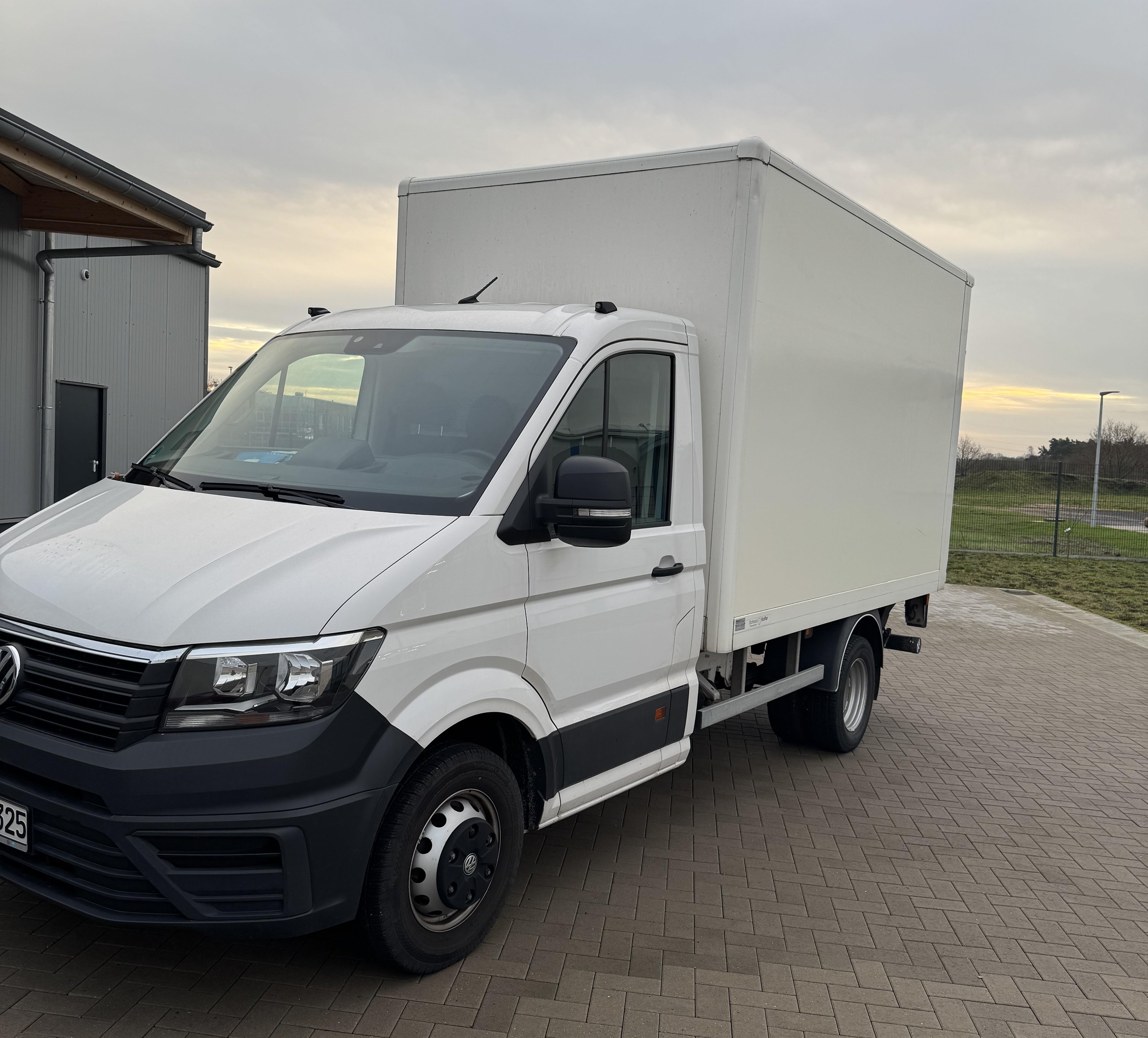 Gebrauchtfahrzeug Volkswagen Crafter 50, weiß, EZ: 10.05.2021